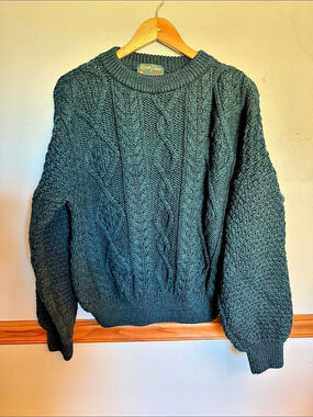 River View Cable Knit Crewneck Sweater in Green